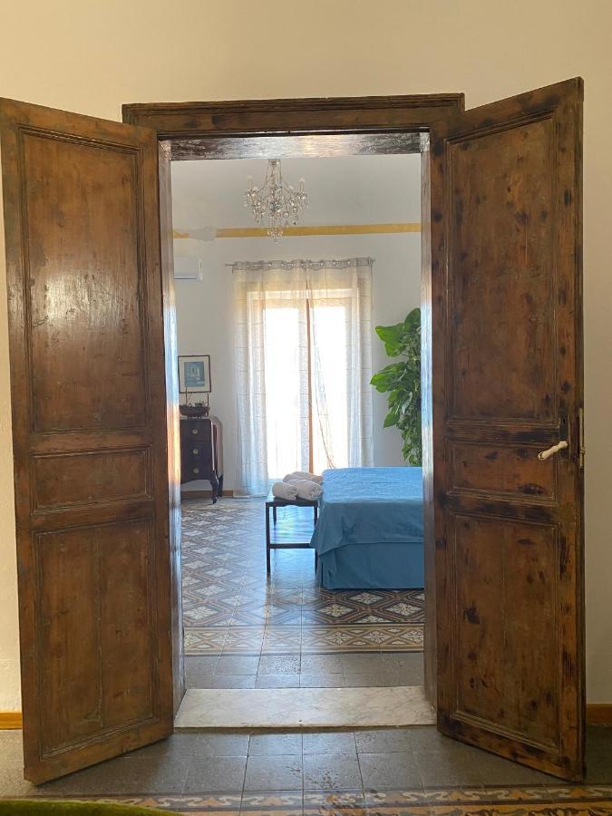 Locanda Novecento Depandance Чефалу Екстериор снимка